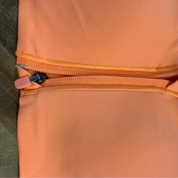 Lululemon High Impact Sports Bra - Picture 4 of 4